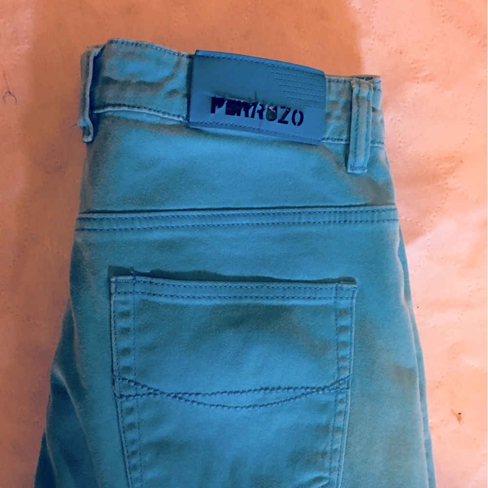 GORGEOUS Men’s Jeans.  Tiffany Blue.